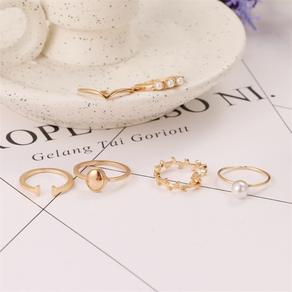 **GIANINA* 6-Pc Gold x Pearl Fashion Ring Set - Picture 4 of 5
